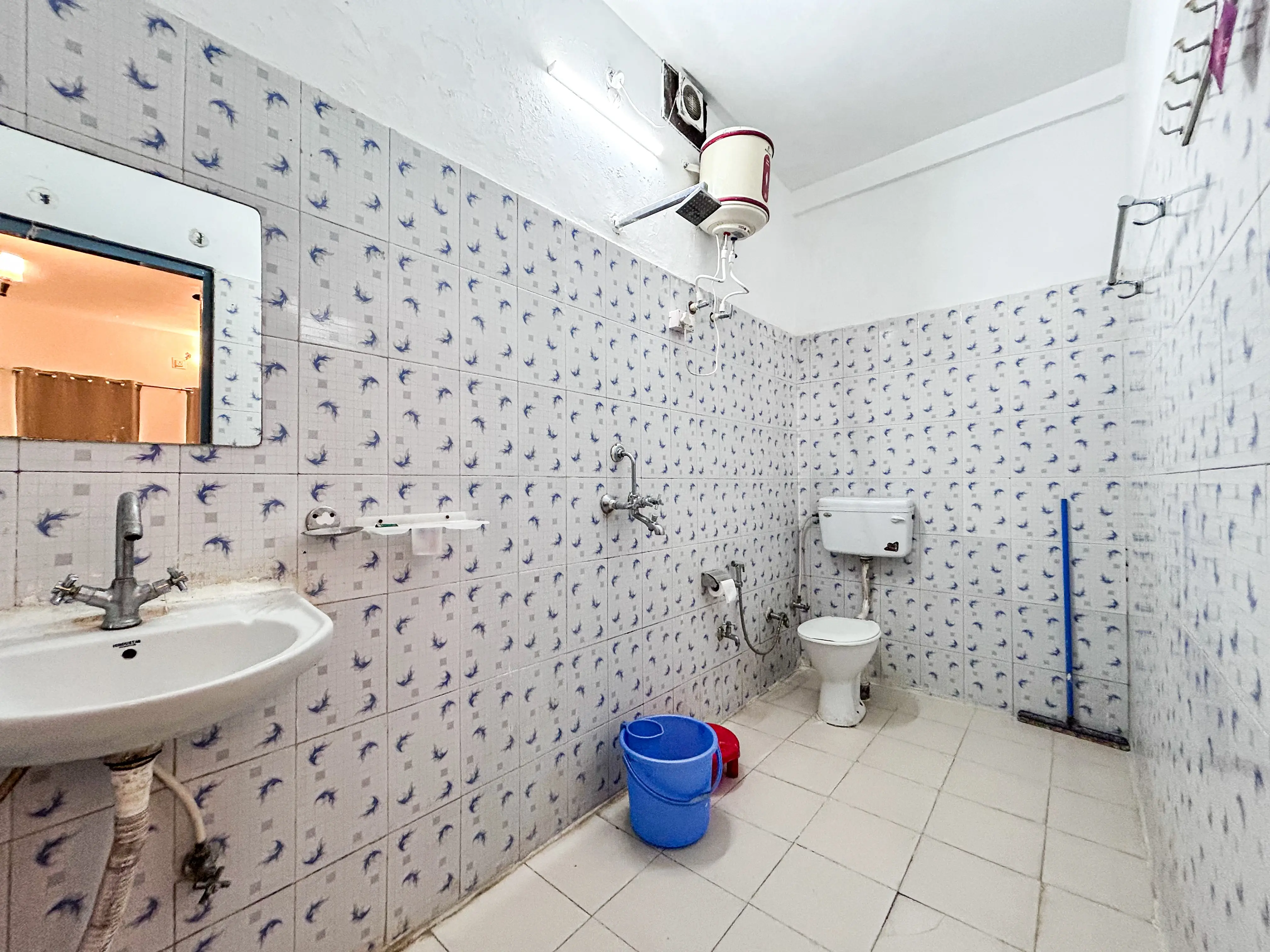 Yoga Teacher Training Course in Rishikesh with food