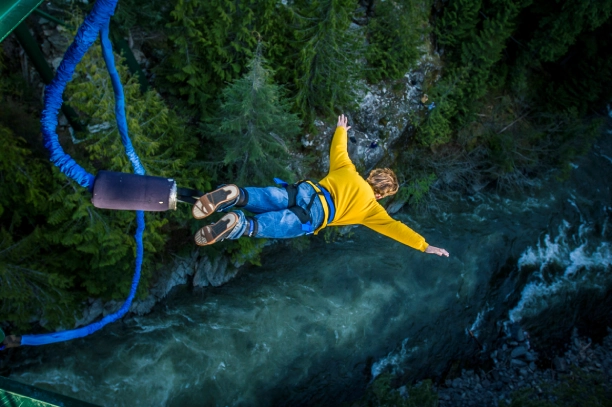 Adventure retreat in Rishikesh - bungee jumping